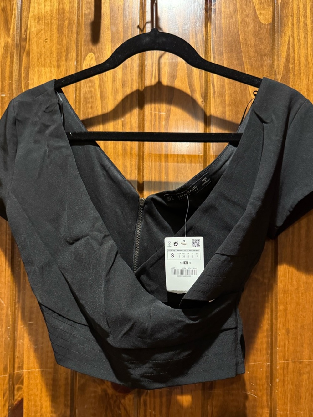 New with tags Zara Black Draped V-Neck Women's Crop Top